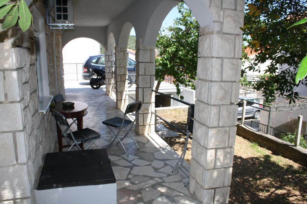 Apartments Suker Trogir Extérieur photo
